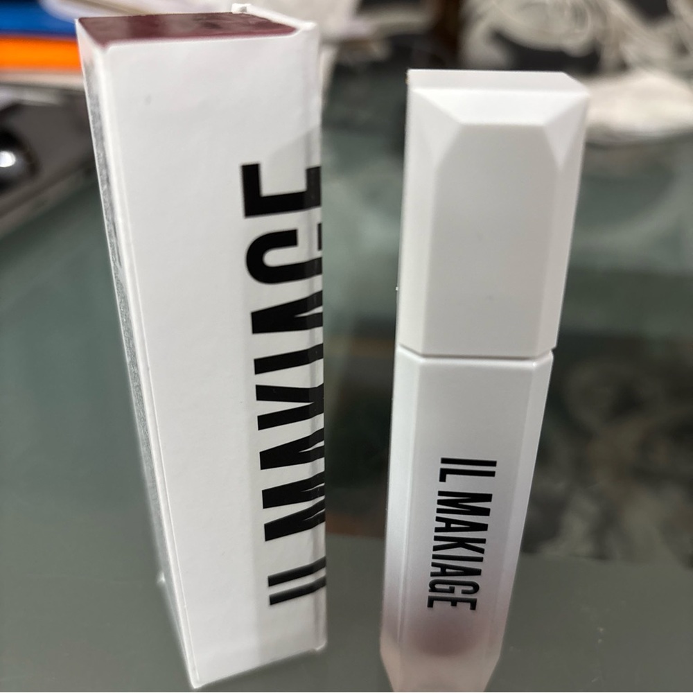 IL MAKIAGE Uncensored Lip Plumper - Soft Pink - Picture 3 of 3